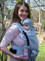 Kinder Hop Half Buckle Carrier: Little Herringbone Ecru