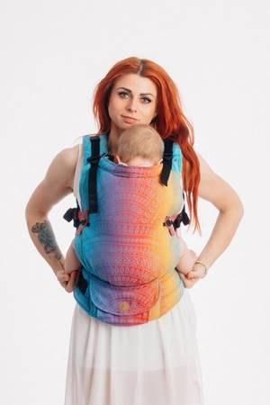 Lenny Lamb Baby carrier: LennyUpGrade: Peacock's Tail Sunset
