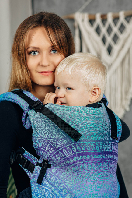 Lenny Lamb Baby carrier: LennyUpGrade: Peacoks's Tail Fantasy