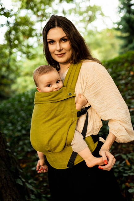 Qusy carrier / Linen Olive - adjustable ergonomic carrier 