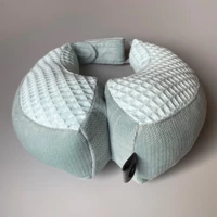 Stabilizing travel pillow size S (1-2 years) Mint