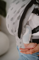 Baby carrier Kavka Essence: Grey Dots Print