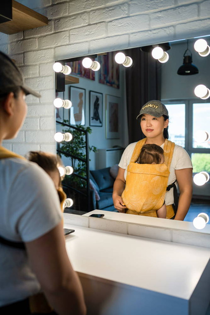 Nosidełko regulowane Qusy - Sand Stories Mustard