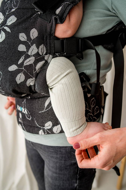 Baby carrier Kavka Multi-age: Black Eucalyptus Bamboo