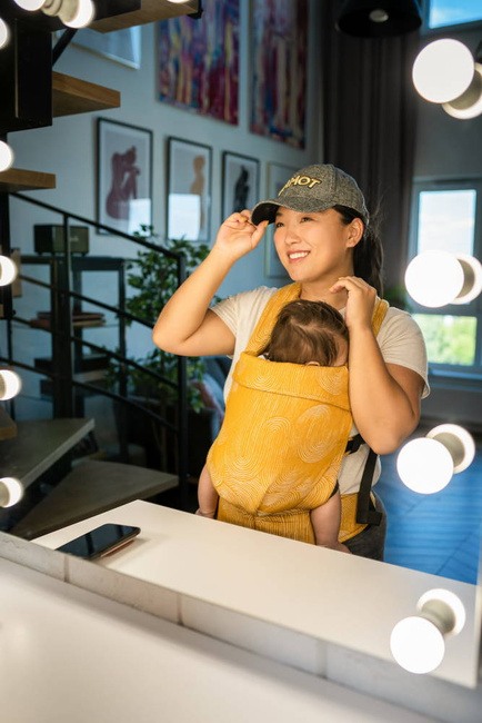 Nosidełko regulowane Qusy - Sand Stories Mustard