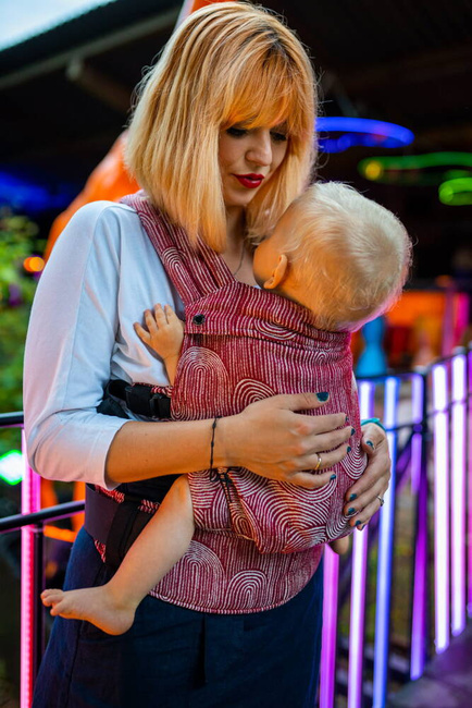 Nosidełko Qusy - Sand Stories Polka Tencel