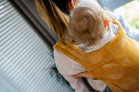 Nosidełko regulowane Qusy - Sand Stories Mustard