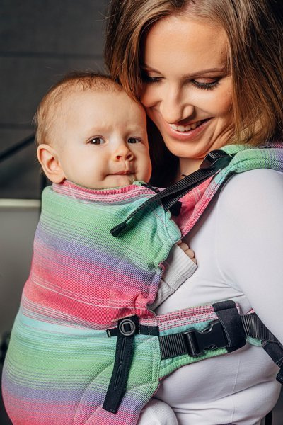 Lenny Lamb Baby carrier: LennyUpGrade Basic Line Fusion