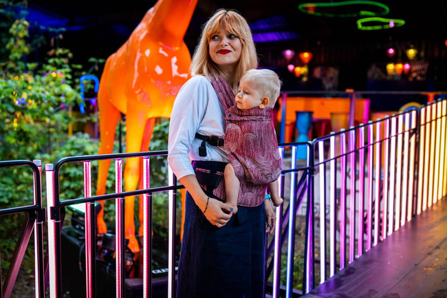 Nosidełko Qusy - Sand Stories Polka Tencel