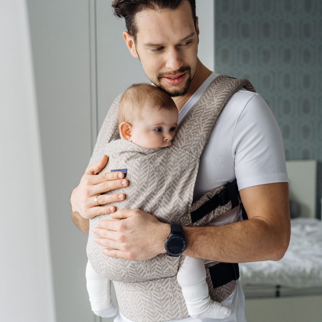 Zaffiro - baby carrier City: Beige Leaves