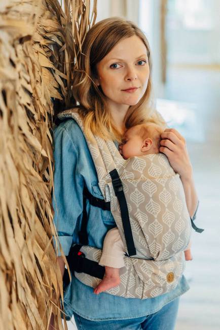 LennyLamb baby carrier LennyLight - Petals - Restful