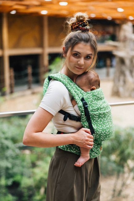 LennyLamb baby carrier LennyLight - ENCHANTED NOOK - EVERGREEN