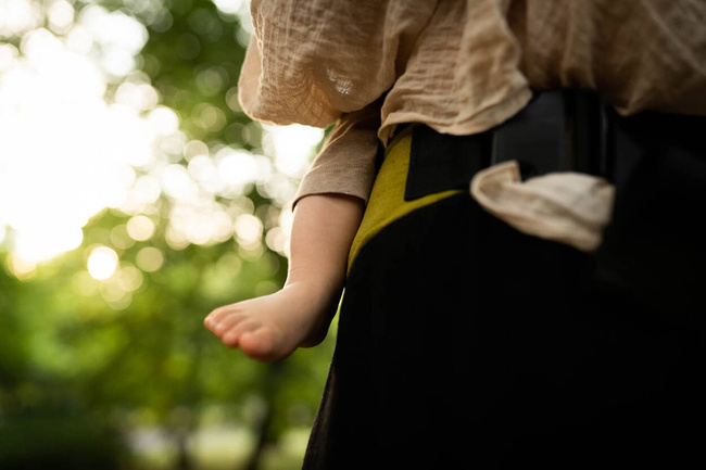 Nosidełko regulowane Qusy - Linen Olive