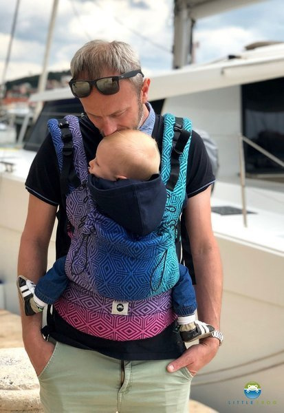 Nosidło ergonomiczne Little Frog - Dark Aurora Cube