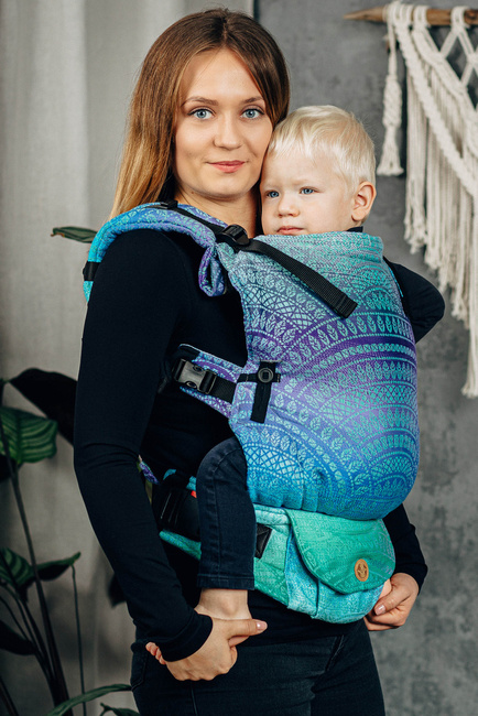 Lenny Lamb Baby carrier: LennyUpGrade: Peacoks's Tail Fantasy