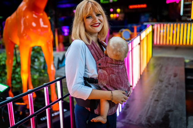 Nosidełko Qusy - Sand Stories Polka Tencel