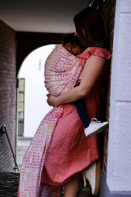 Ring Sling Yaro Slings - Petals Ultra Caramel Rainbow Linen