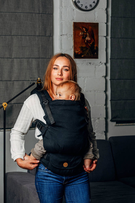 Lenny Lamb Baby carrier: LennyUpGrade Little Herringbone Black Ebony